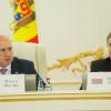 Moldovan Prime Minister Pavel Filip and Belarus Deputy Prime Minister Mihail Rusi at the Moldovan-Belarus Business Forum.